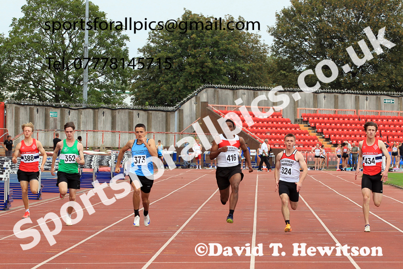 100 metres, Gateshead Tartan Games.  Photo: David T. Hewitson/Sports for All Pics